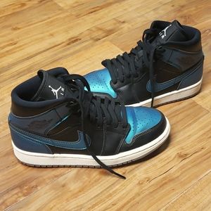 Nike Jordan 1s